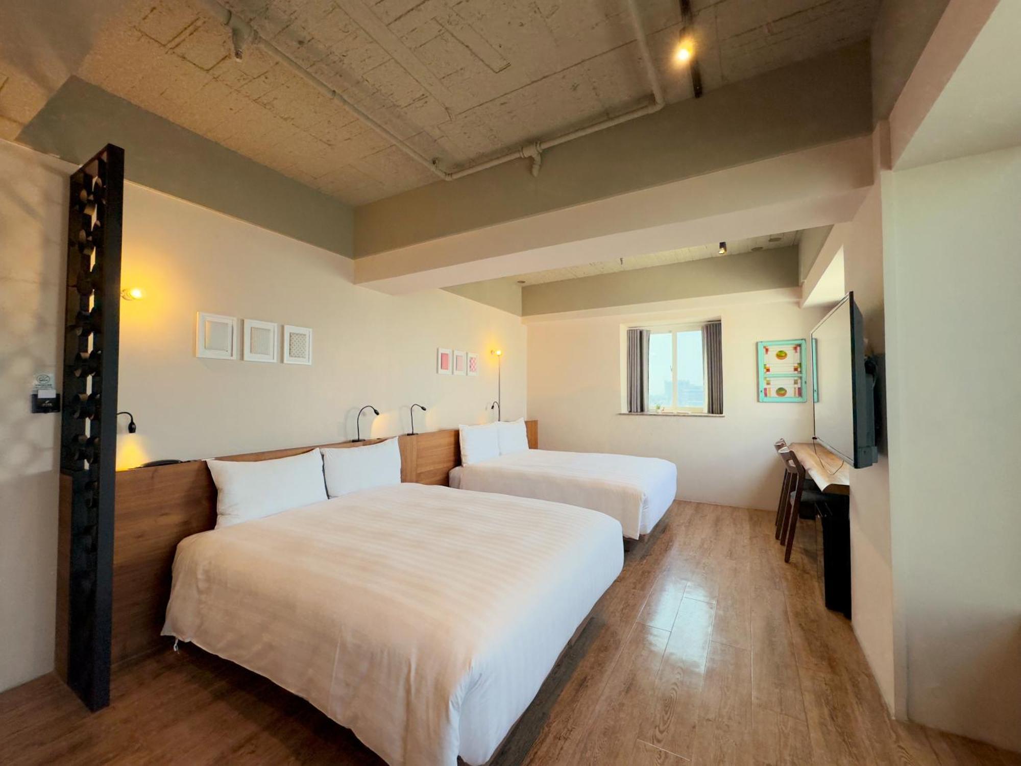 Roaders Hotel Tainan Chengda Zewnętrze zdjęcie