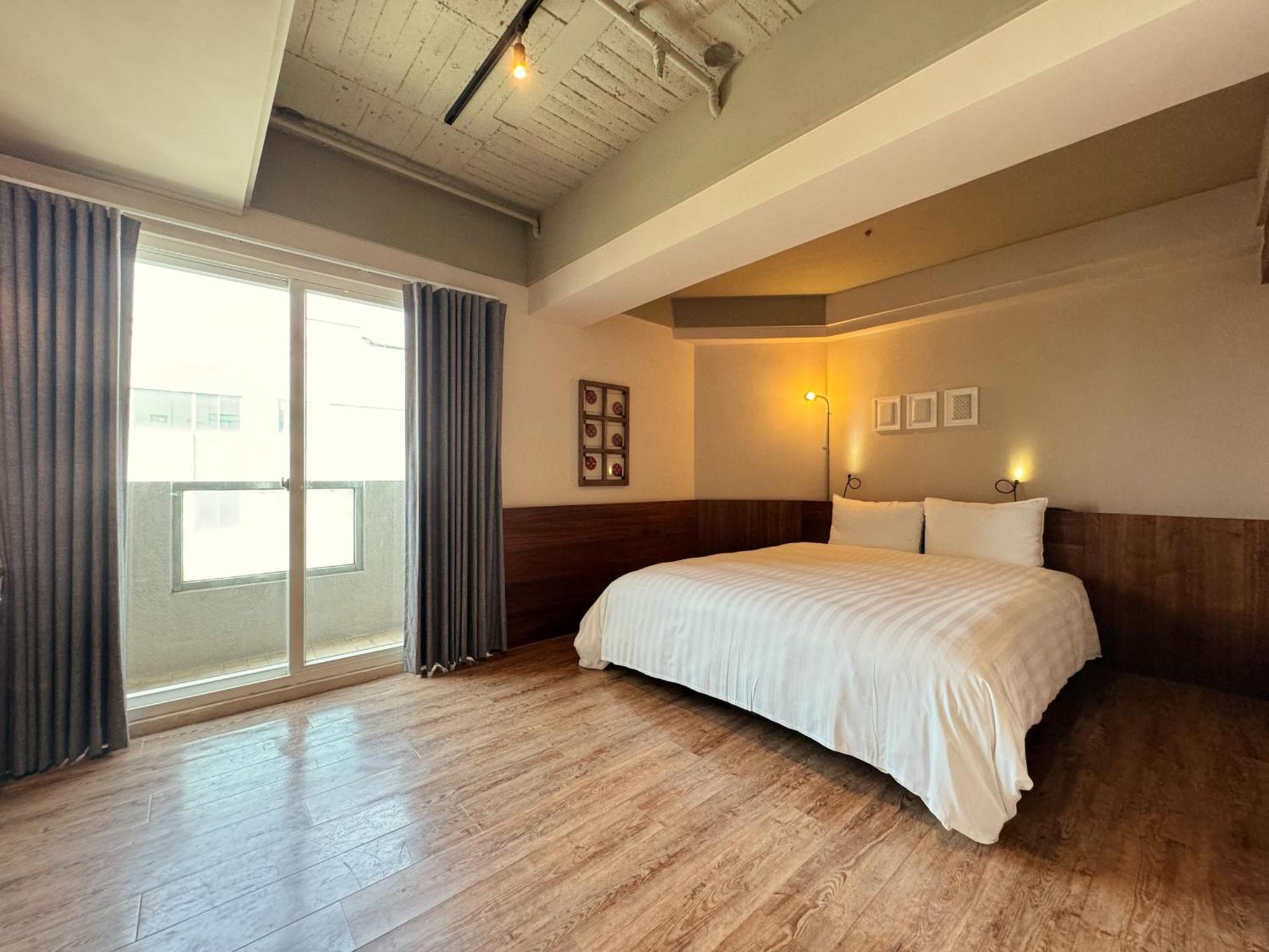 Roaders Hotel Tainan Chengda Zewnętrze zdjęcie